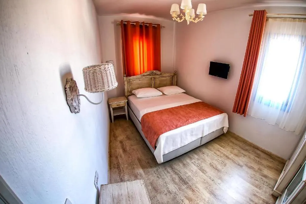 Villa Fanti Çeşme Hotel